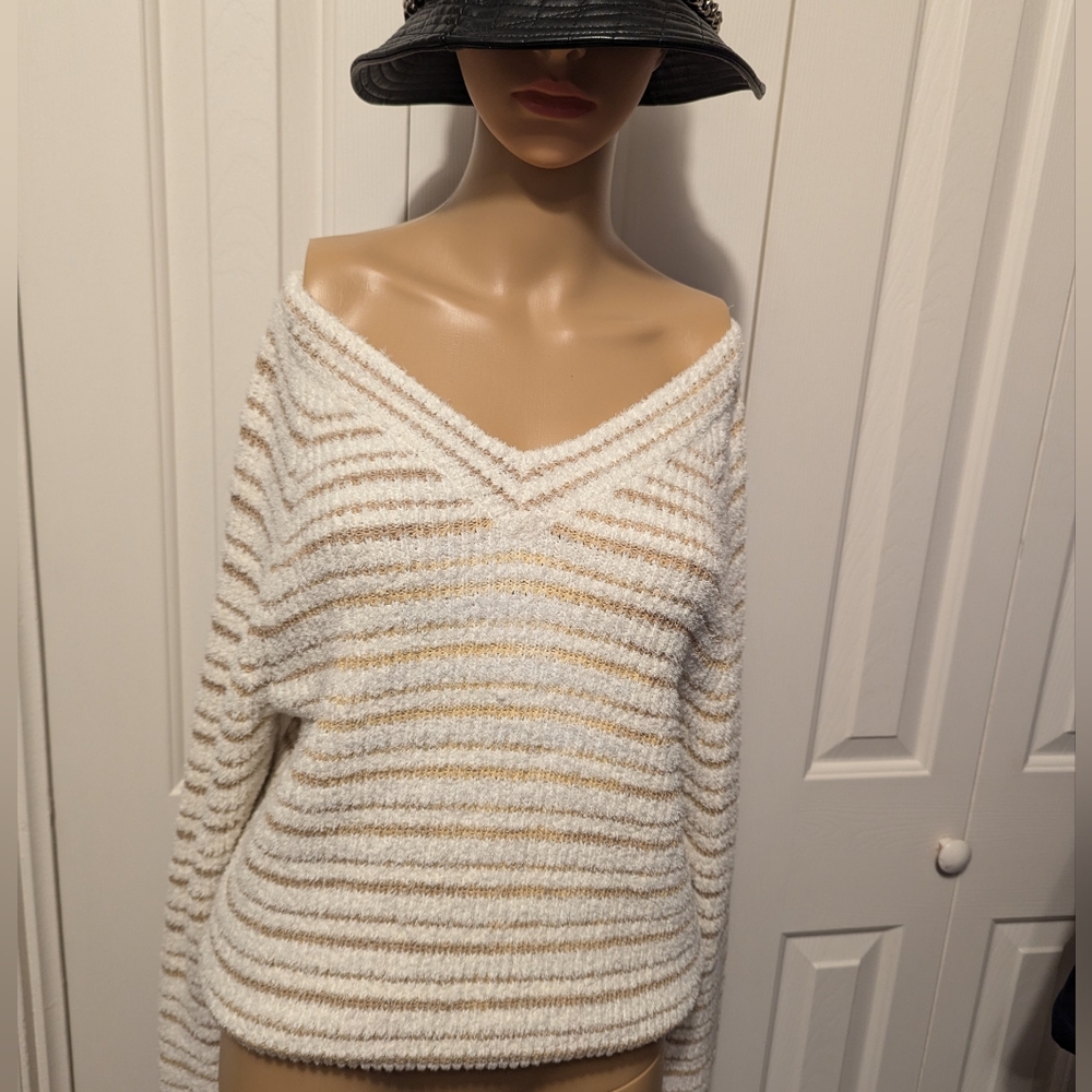 Calvin Klein Jeans Women's Sweater Size XS Ivory Tan Stripe.